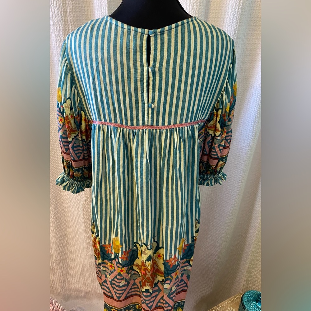 Elegant Multicolor Midi Dress - Picture 7 of 10